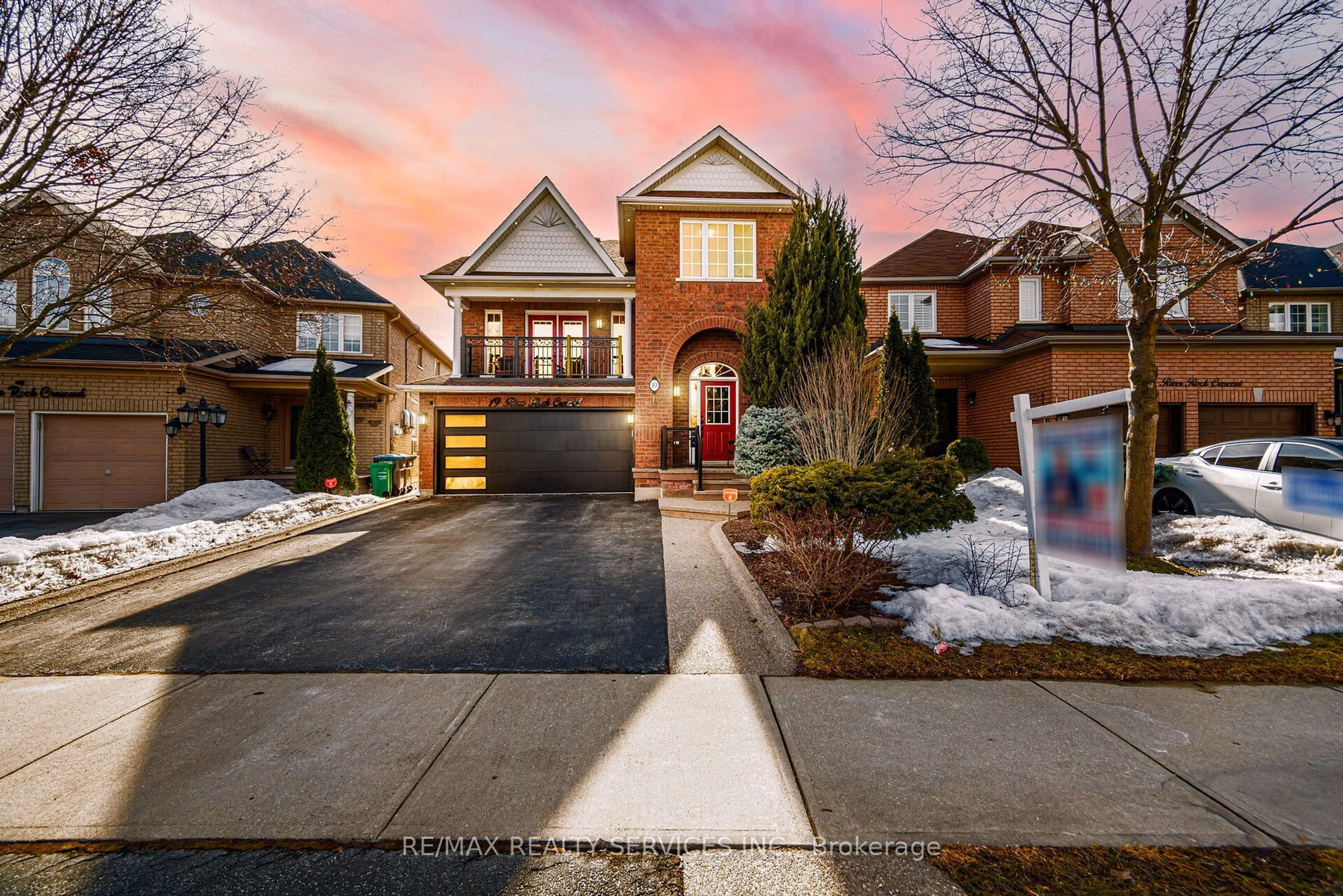 Home with brick exterior material, street for 19 RIVER ROCK Cres, Brampton Ontario L7A 2V2