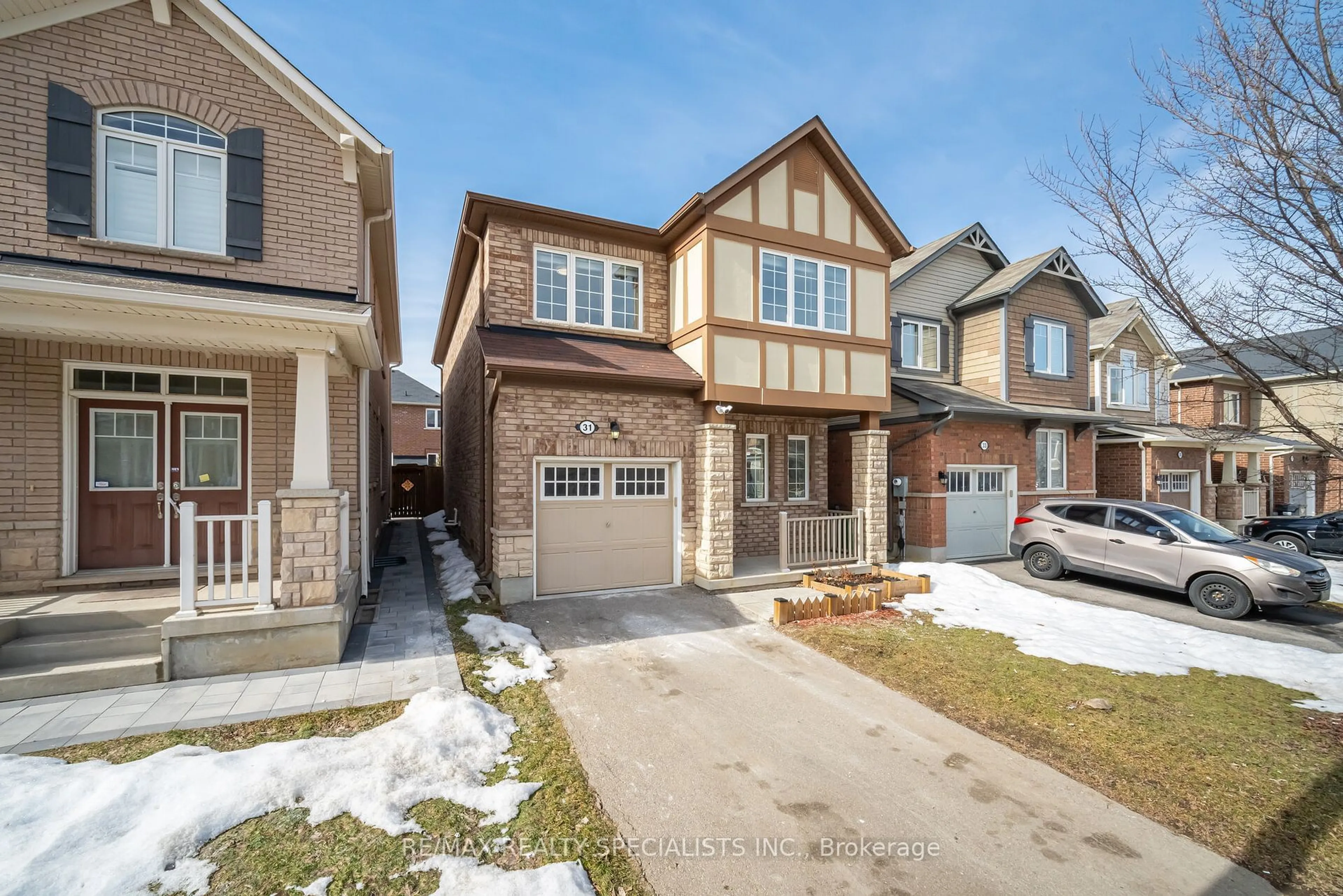 Home with brick exterior material, street for 31 Enford Cres, Brampton Ontario L7A 4C8