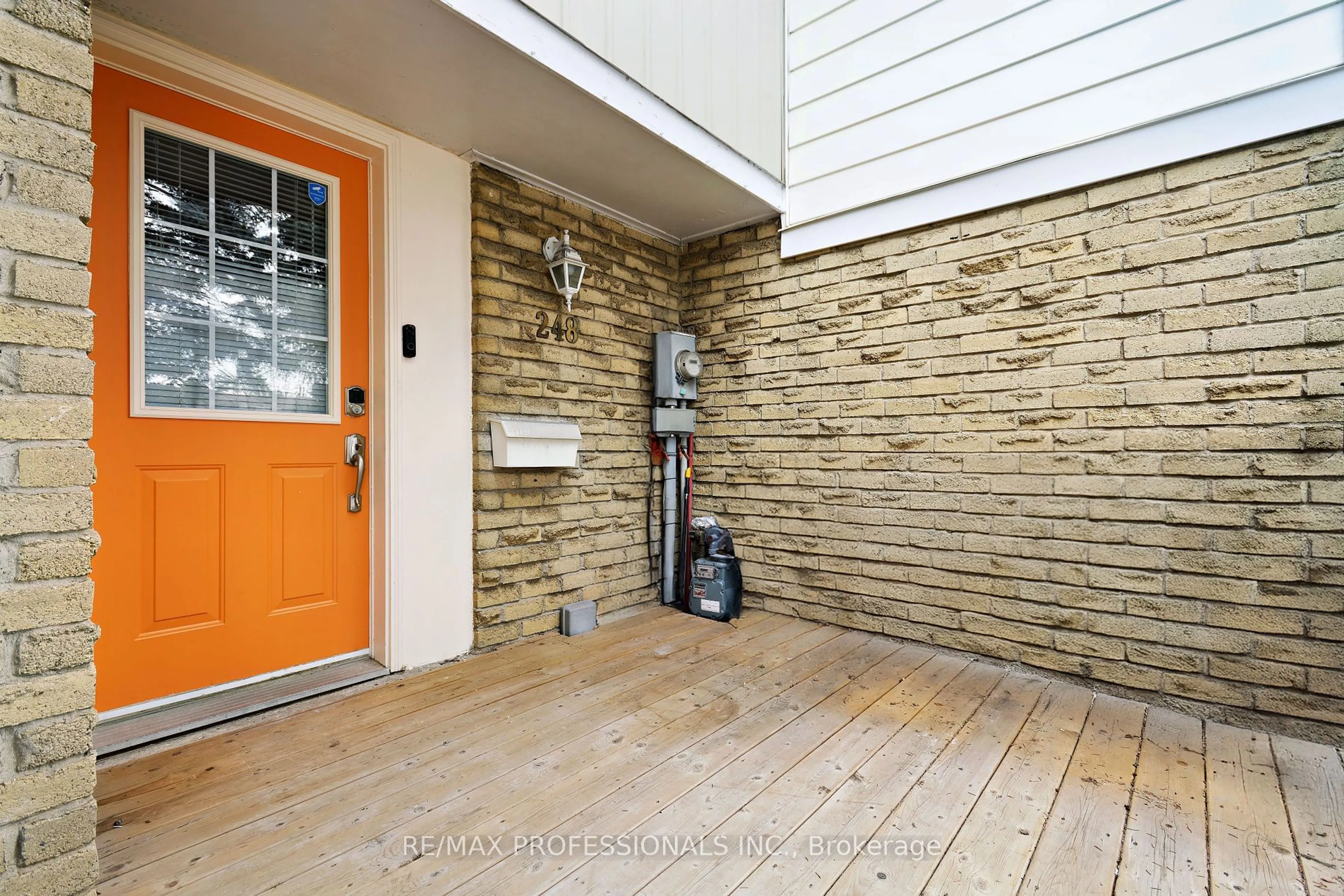 Indoor entryway for 248 Royal Salisbury Way, Brampton Ontario L6V 3H4