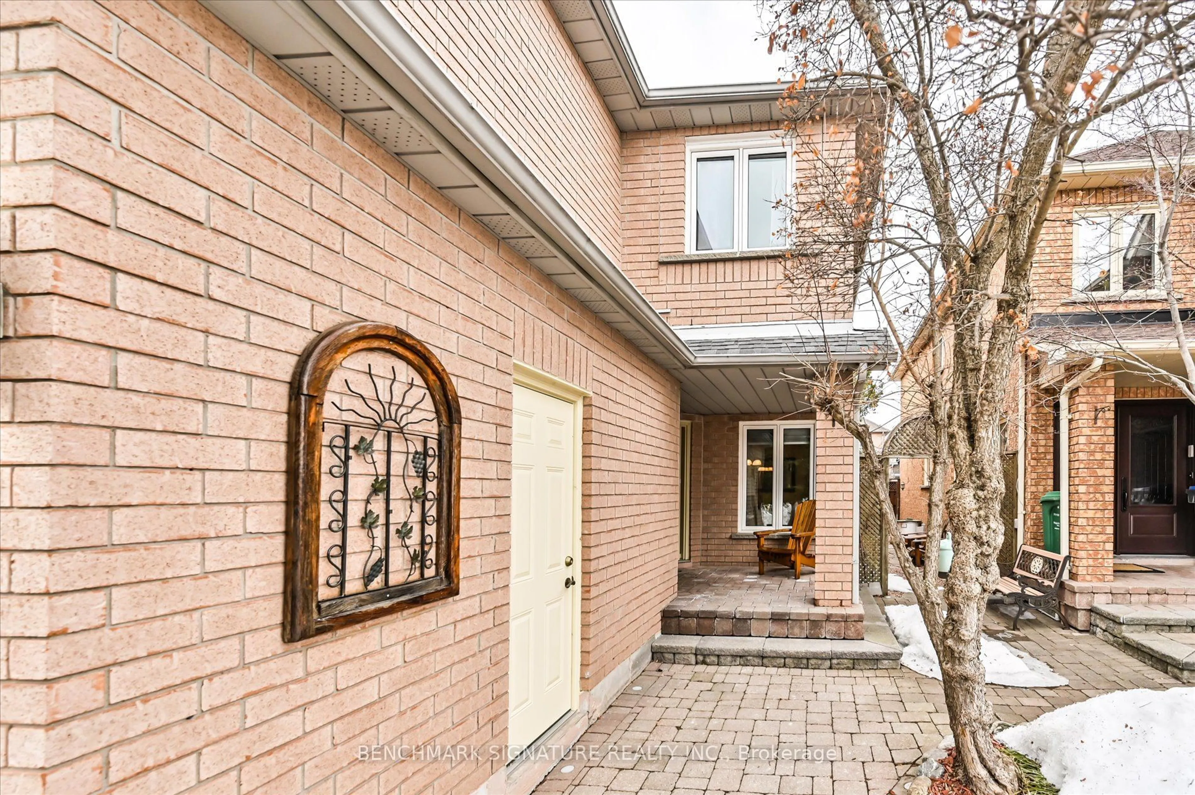 Home with brick exterior material, street for 3939 hazelridge Rd, Mississauga Ontario L5N 6Z5