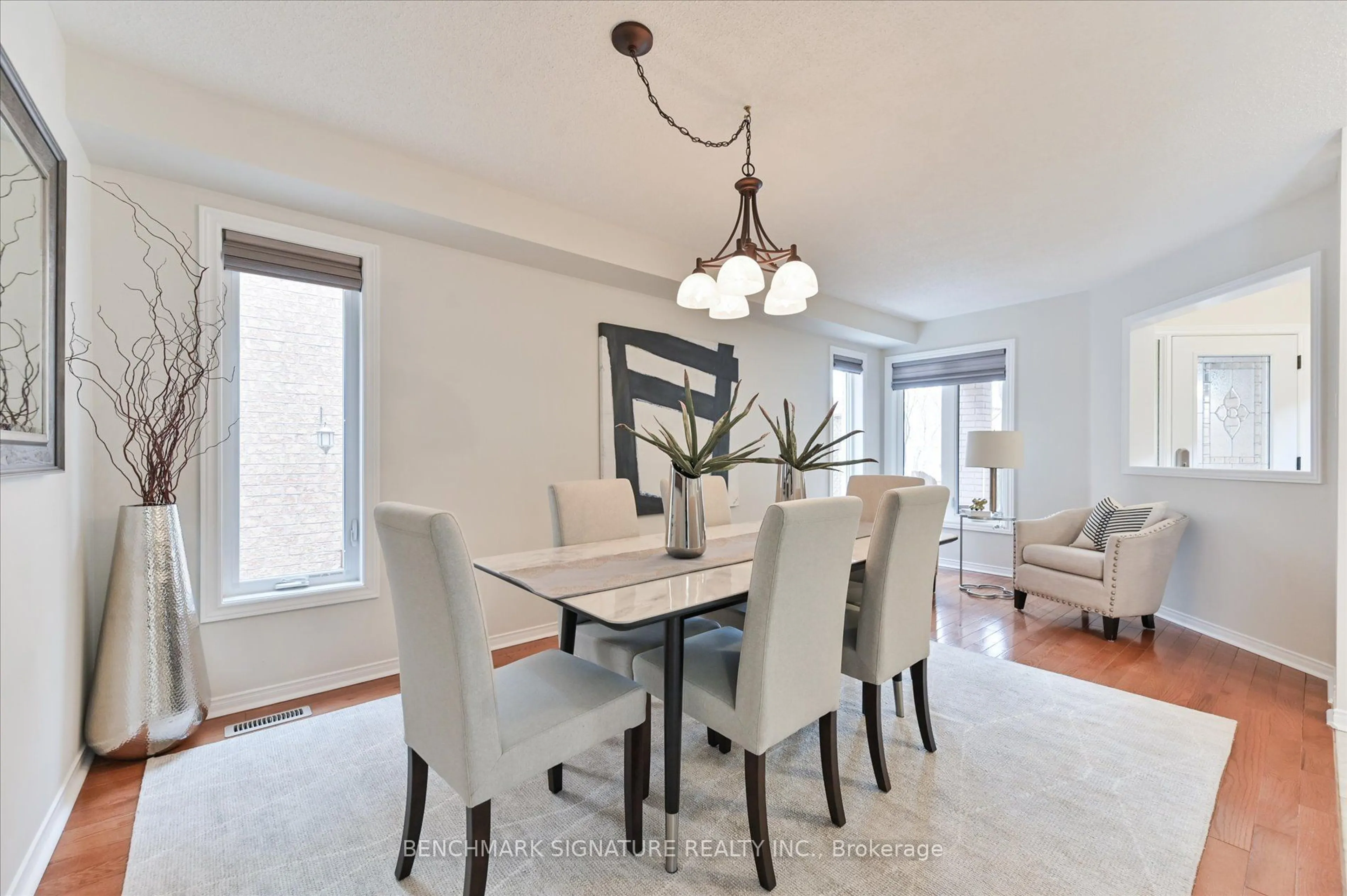 Dining room, unknown for 3939 hazelridge Rd, Mississauga Ontario L5N 6Z5