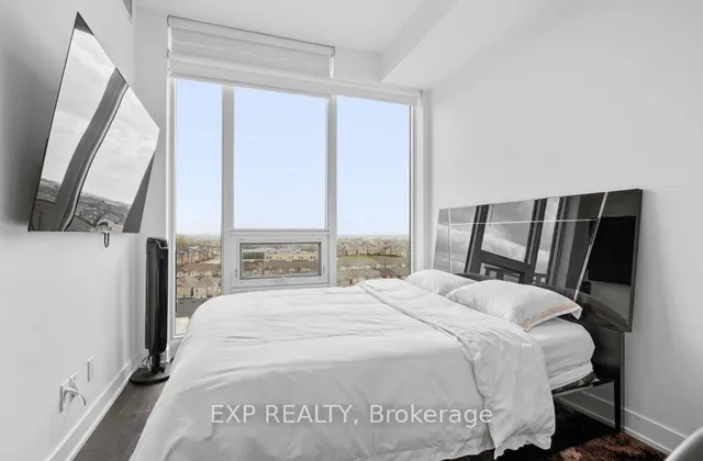 Additional property image - 180 Veterans Dr Unit 806