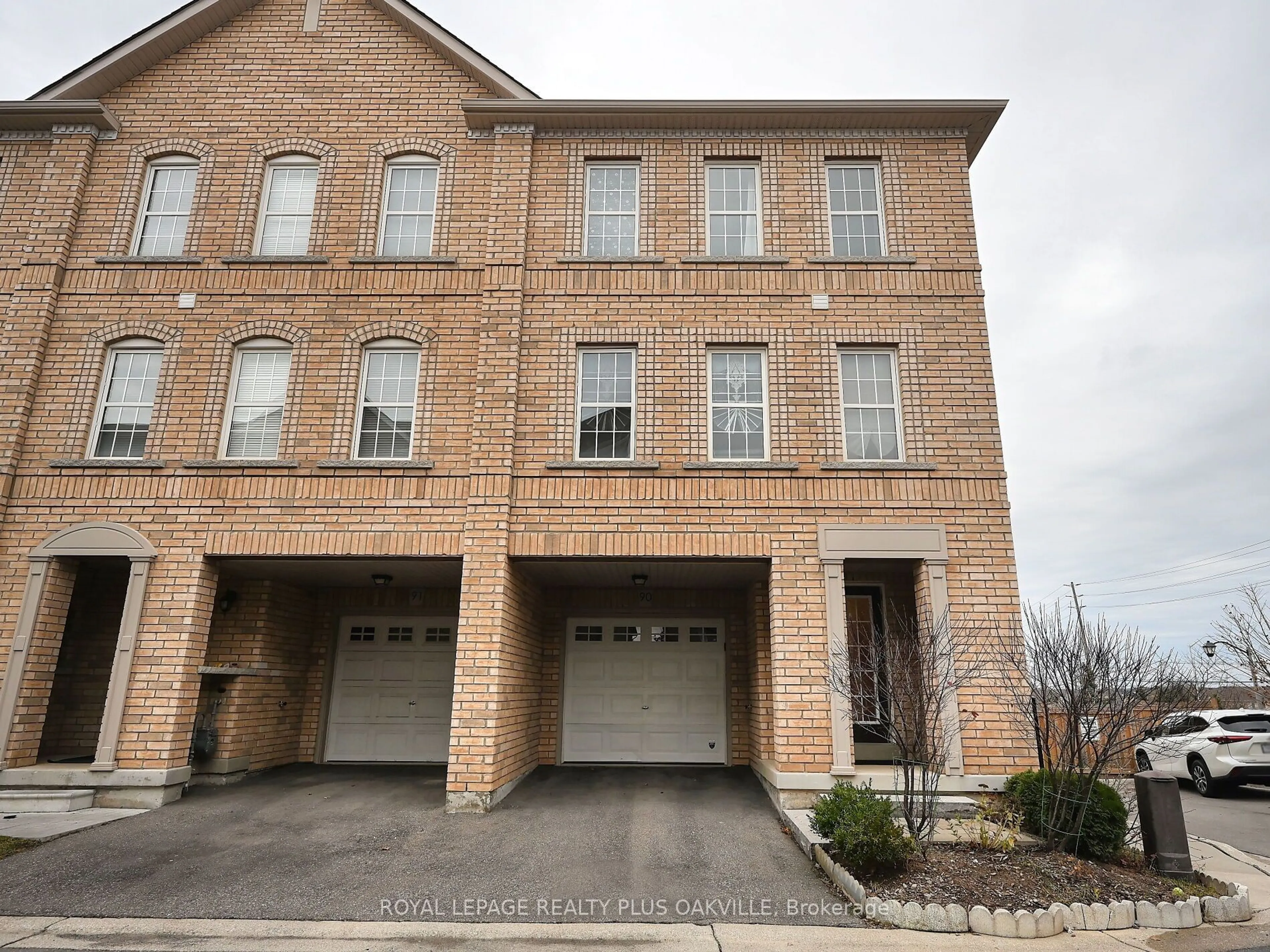 Unknown for 2280 Baronwood Dr #90, Oakville Ontario L6M 0K4