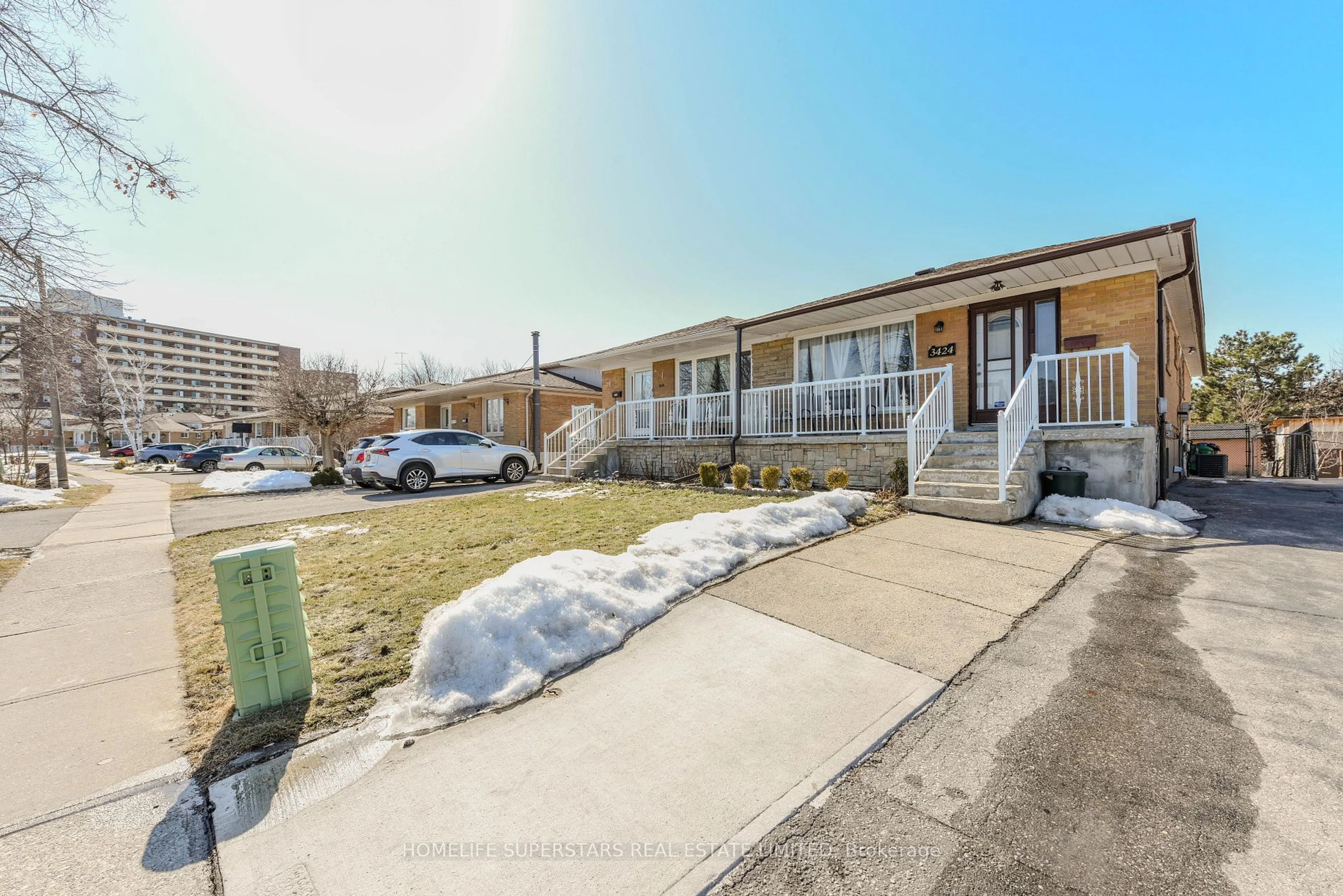 Unknown for 3424 Laddie Cres, Mississauga Ontario L4T 1N1