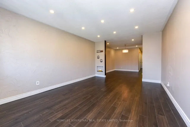 Additional property image - 3424 Laddie Cres