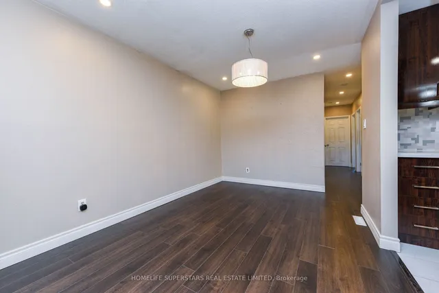 Additional property image - 3424 Laddie Cres