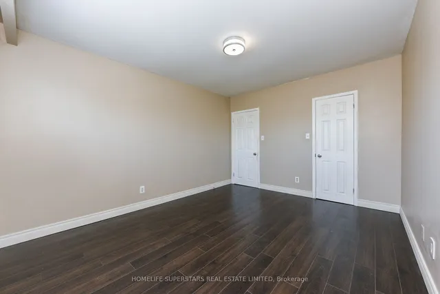 Additional property image - 3424 Laddie Cres
