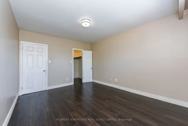 Additional property image - 3424 Laddie Cres