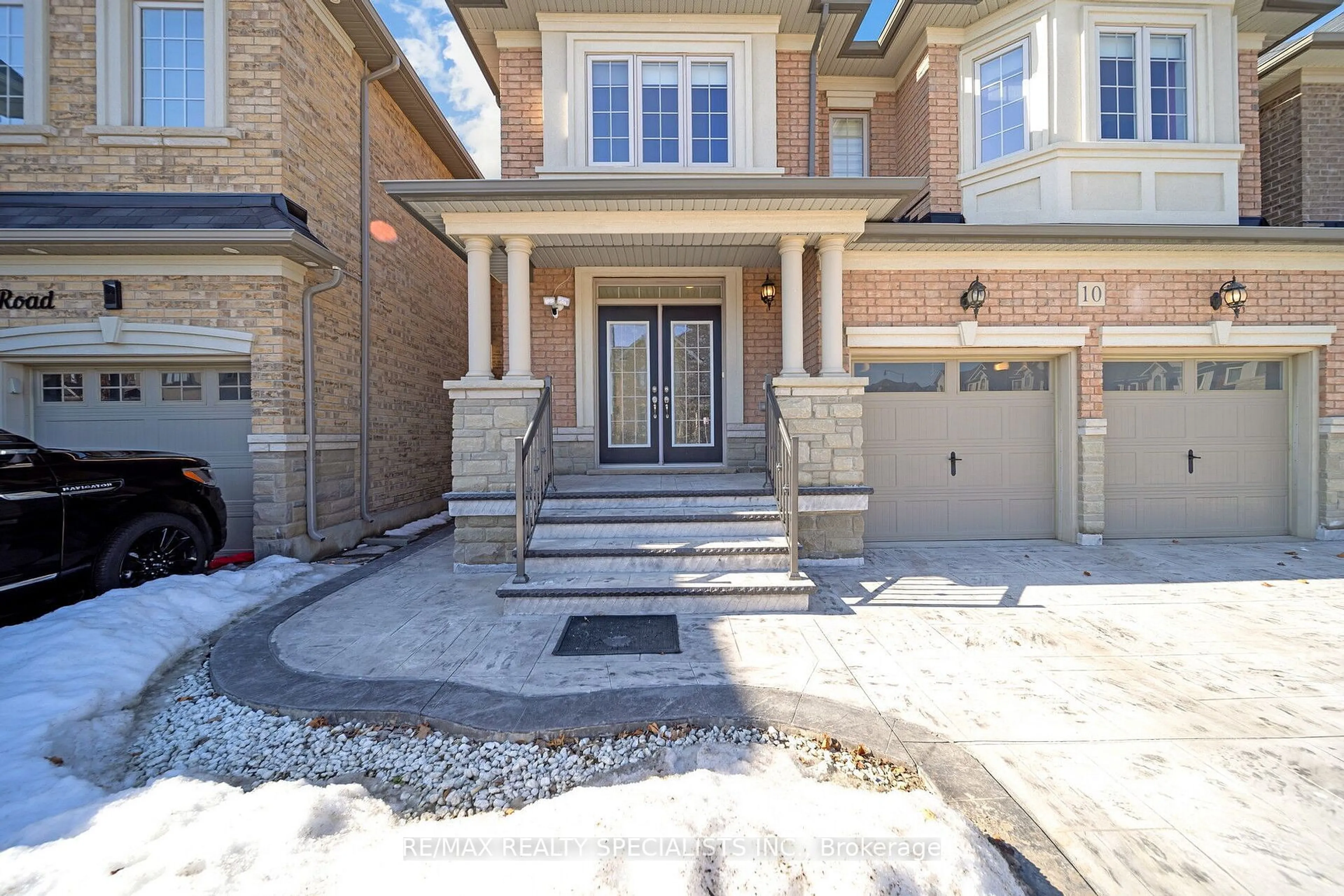 Home with brick exterior material, street for 10 Loomis Rd, Brampton Ontario L7A 4X4