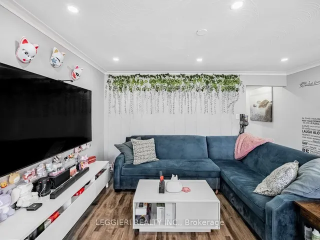 Additional property image - 6849 Darcel Ave