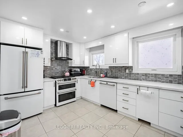 Additional property image - 6849 Darcel Ave