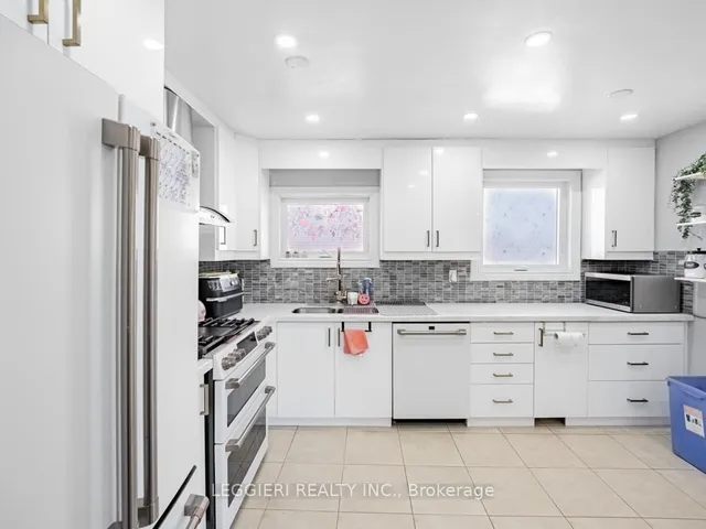 Additional property image - 6849 Darcel Ave