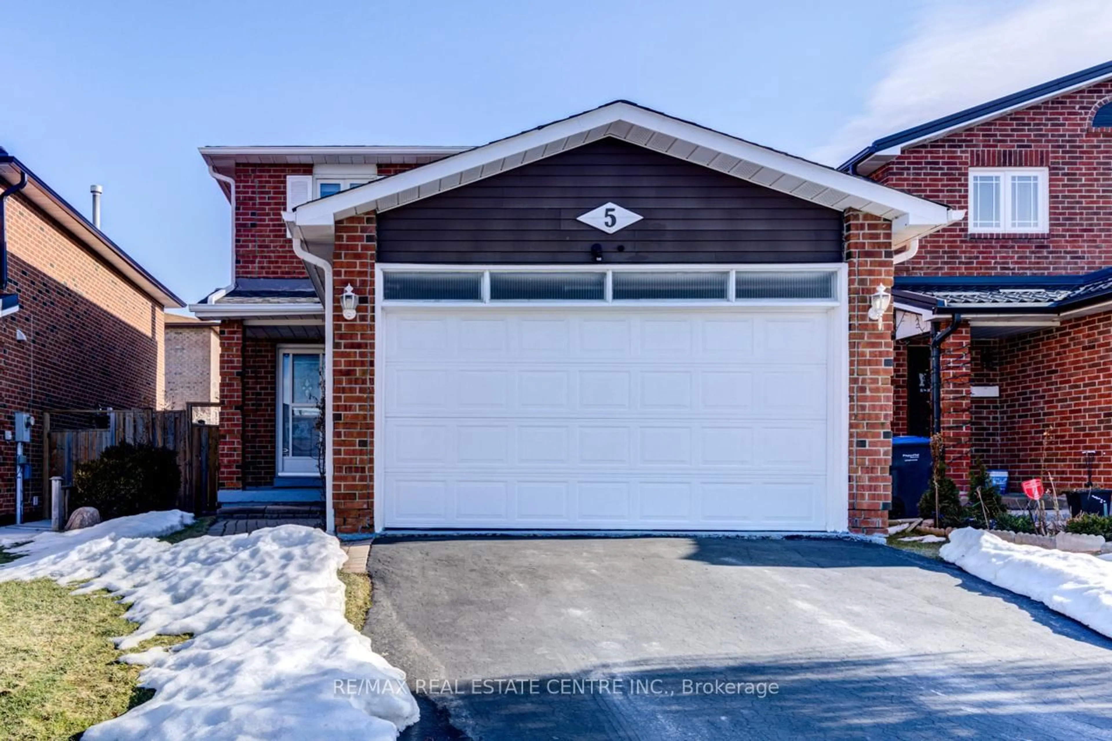 Home with brick exterior material, street for 5 ADAM St, Brampton Ontario L6Z 2S4