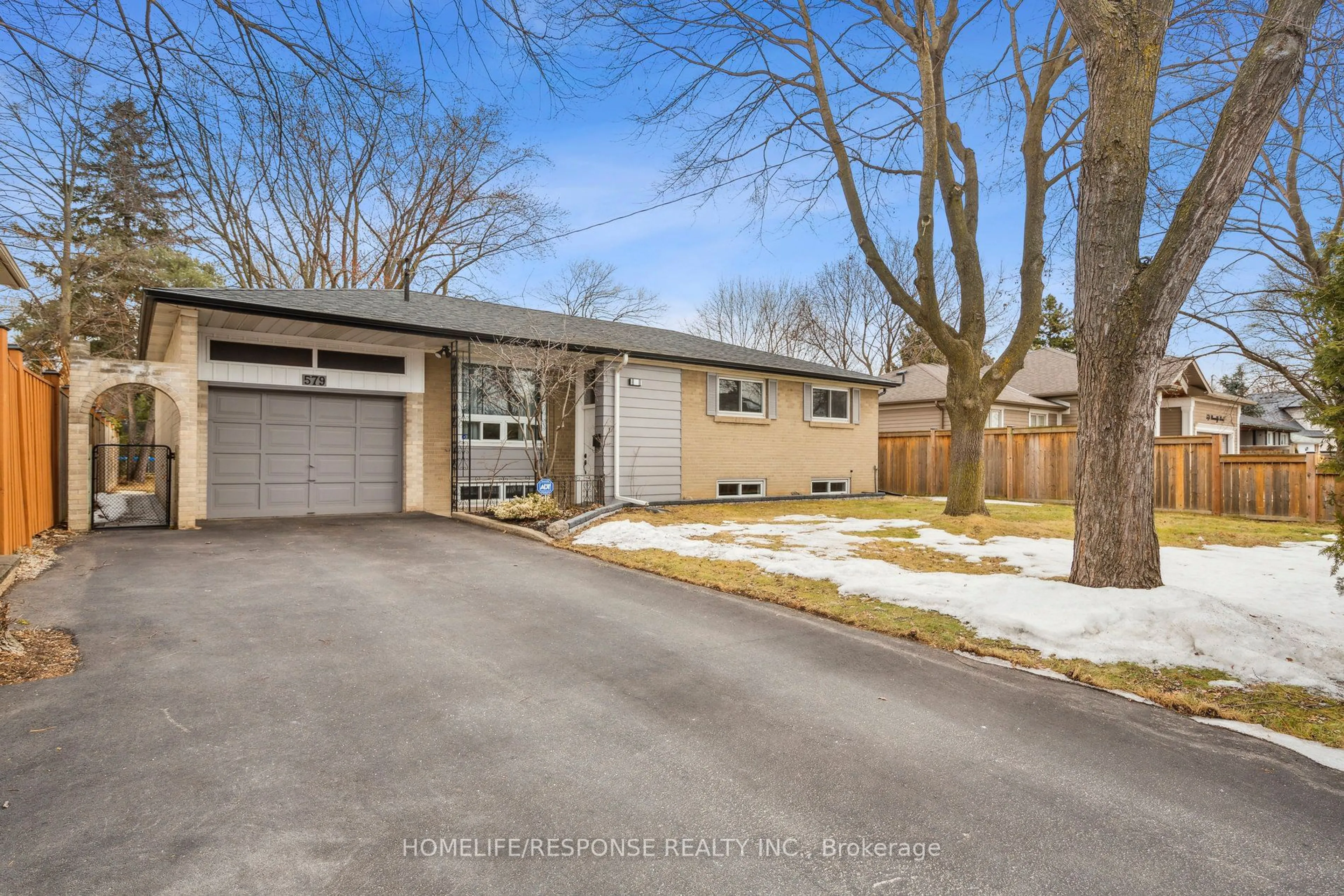 Unknown for 579 STONECLIFFE Rd, Oakville Ontario L6L 4N8