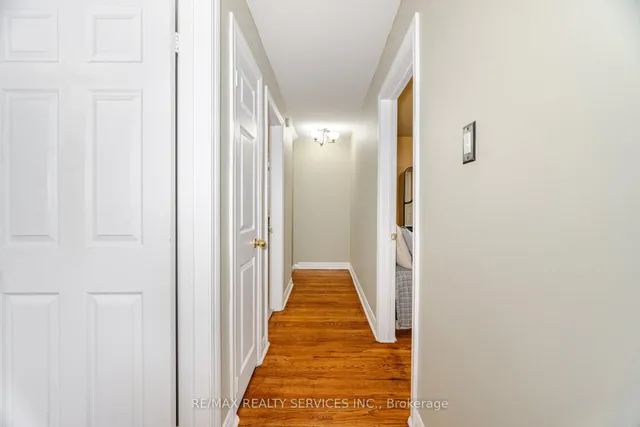 Additional image 19 of 19 Town House Cres