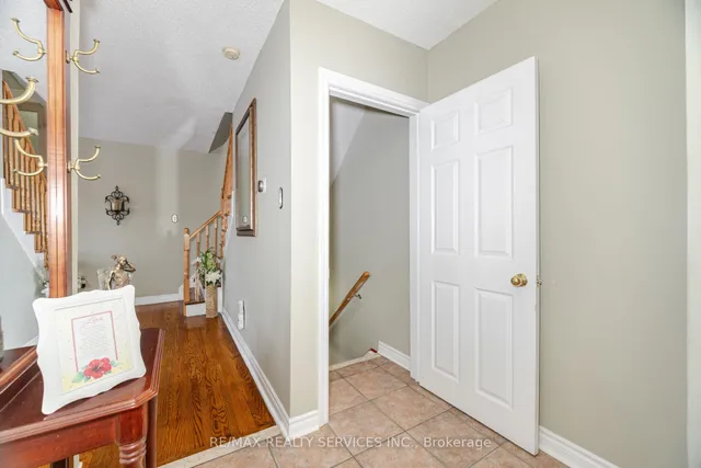 Additional image 9 of 19 Town House Cres
