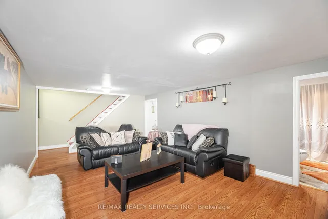 Additional image 6 of 19 Town House Cres