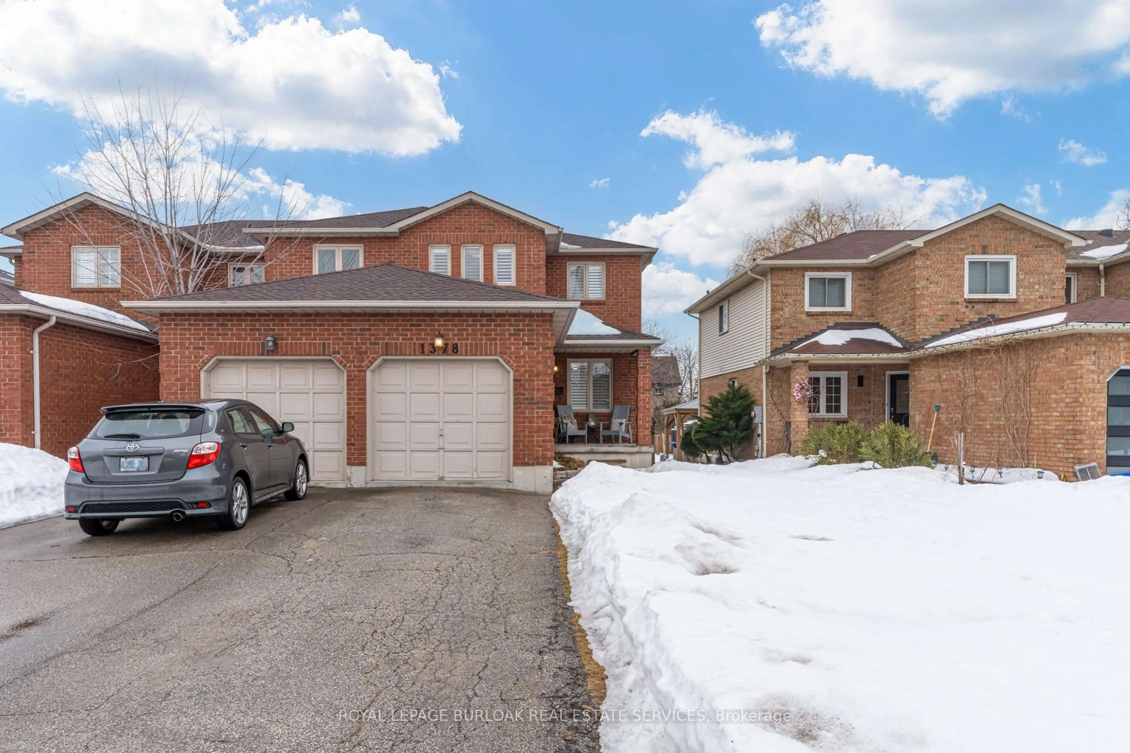 Home with brick exterior material, street for 1378 Treeland St, Burlington Ontario L7R 4P4