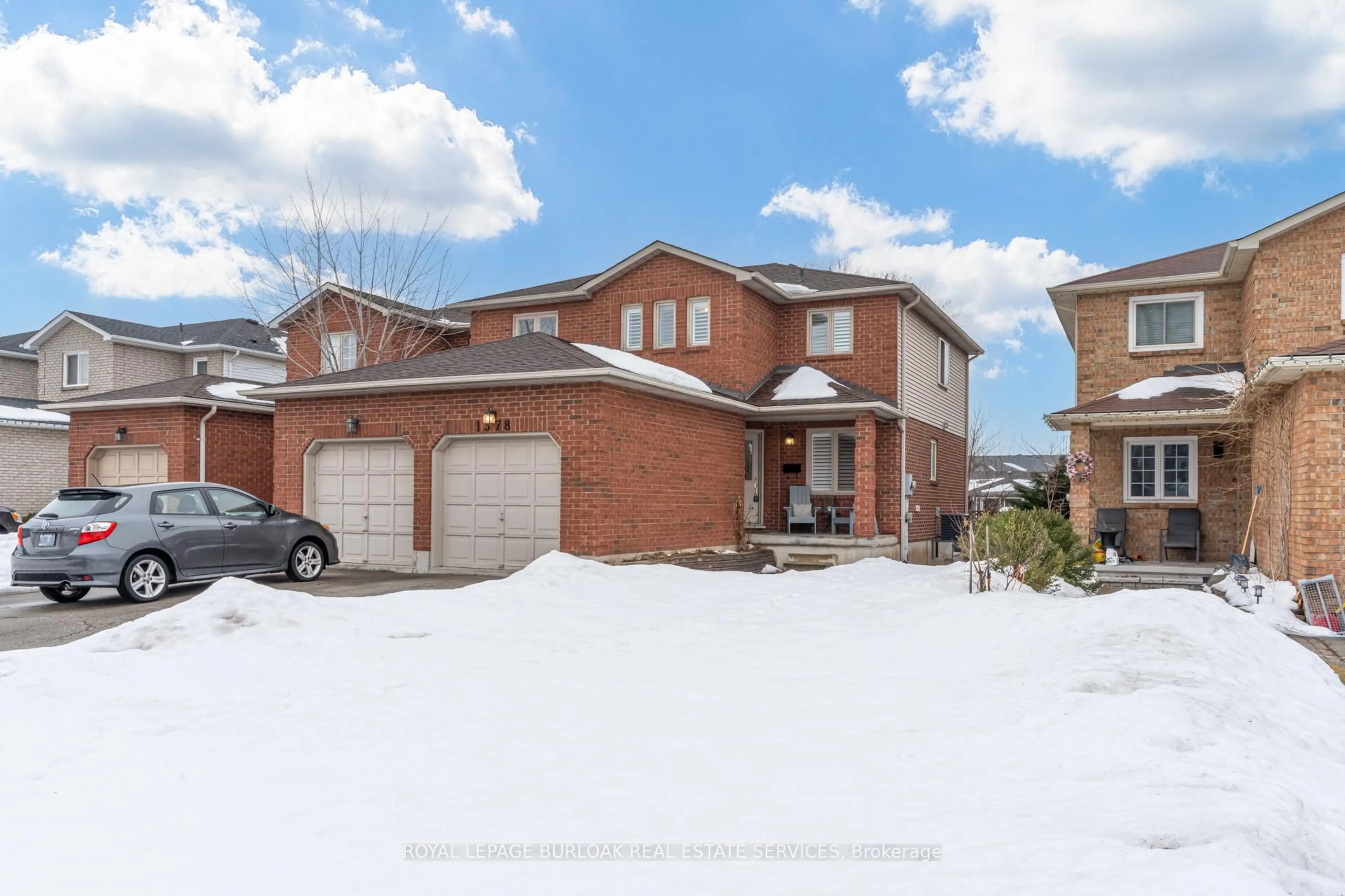 Home with brick exterior material, street for 1378 Treeland St, Burlington Ontario L7R 4P4