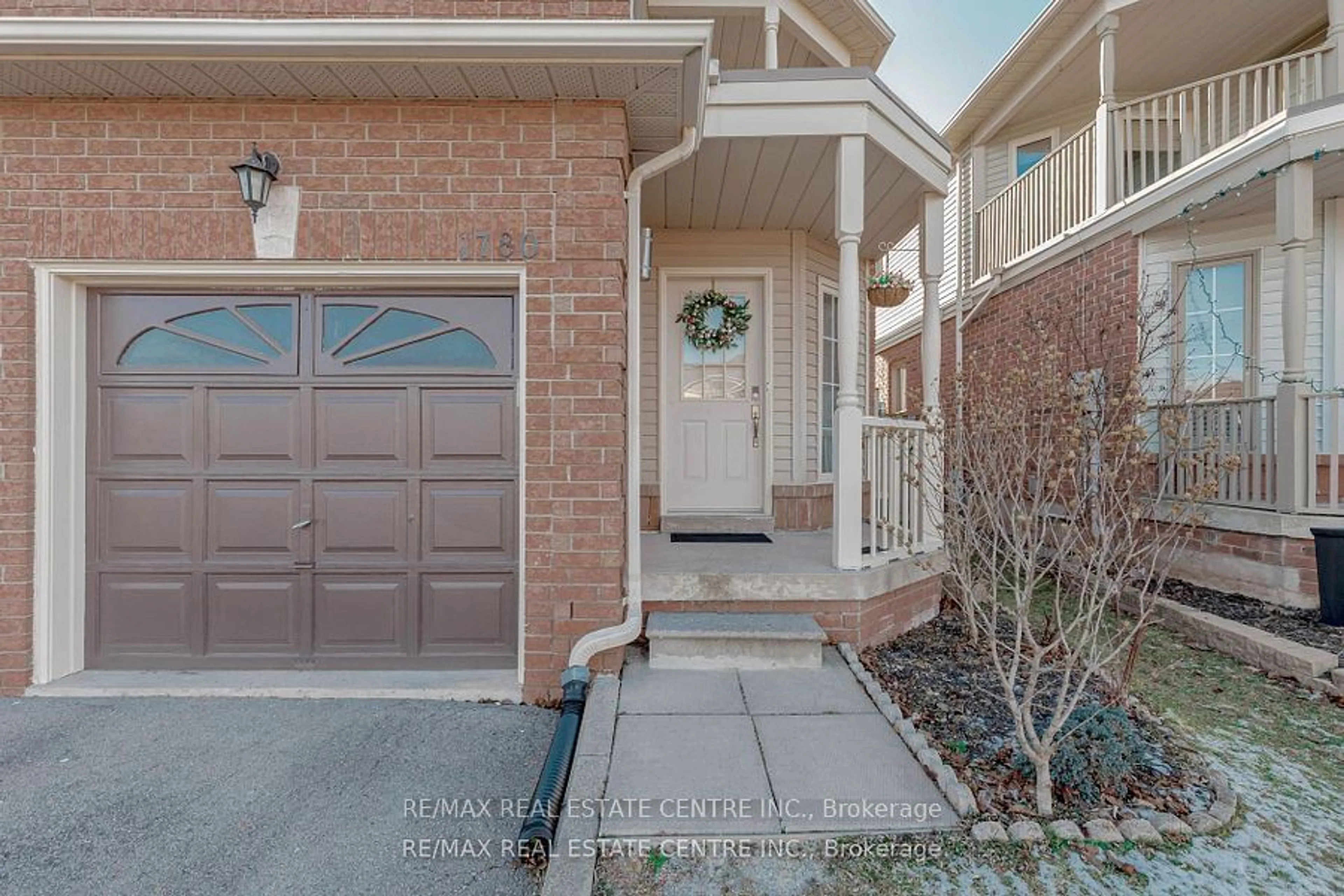 Home with brick exterior material, street for 1780 Lampman Ave, Burlington Ontario L7L 6K7