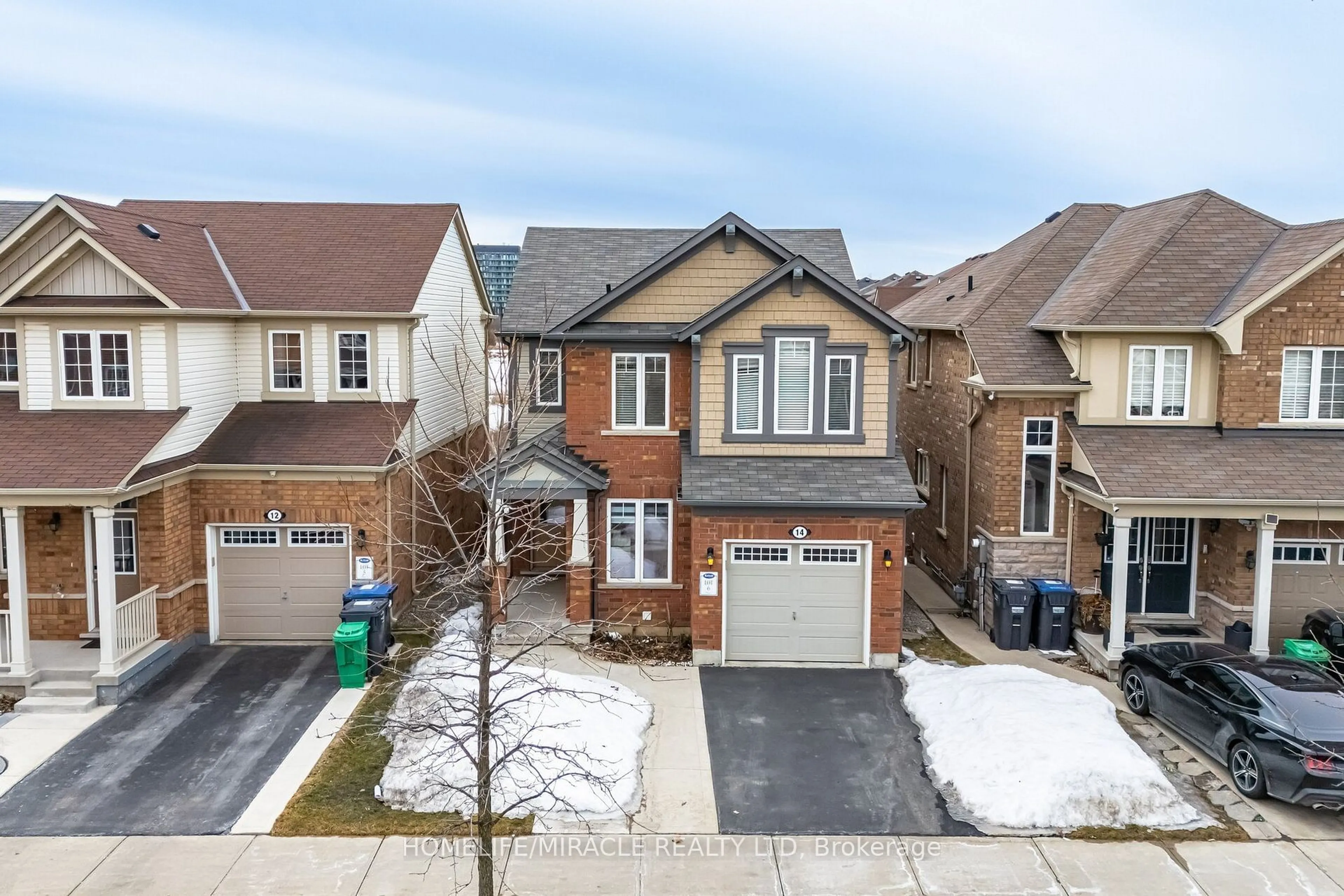 A pic from outside/outdoor area/front of a property/back of a property/a pic from drone, street for 14 Robert Parkinson Dr, Brampton Ontario L7A 0Y3