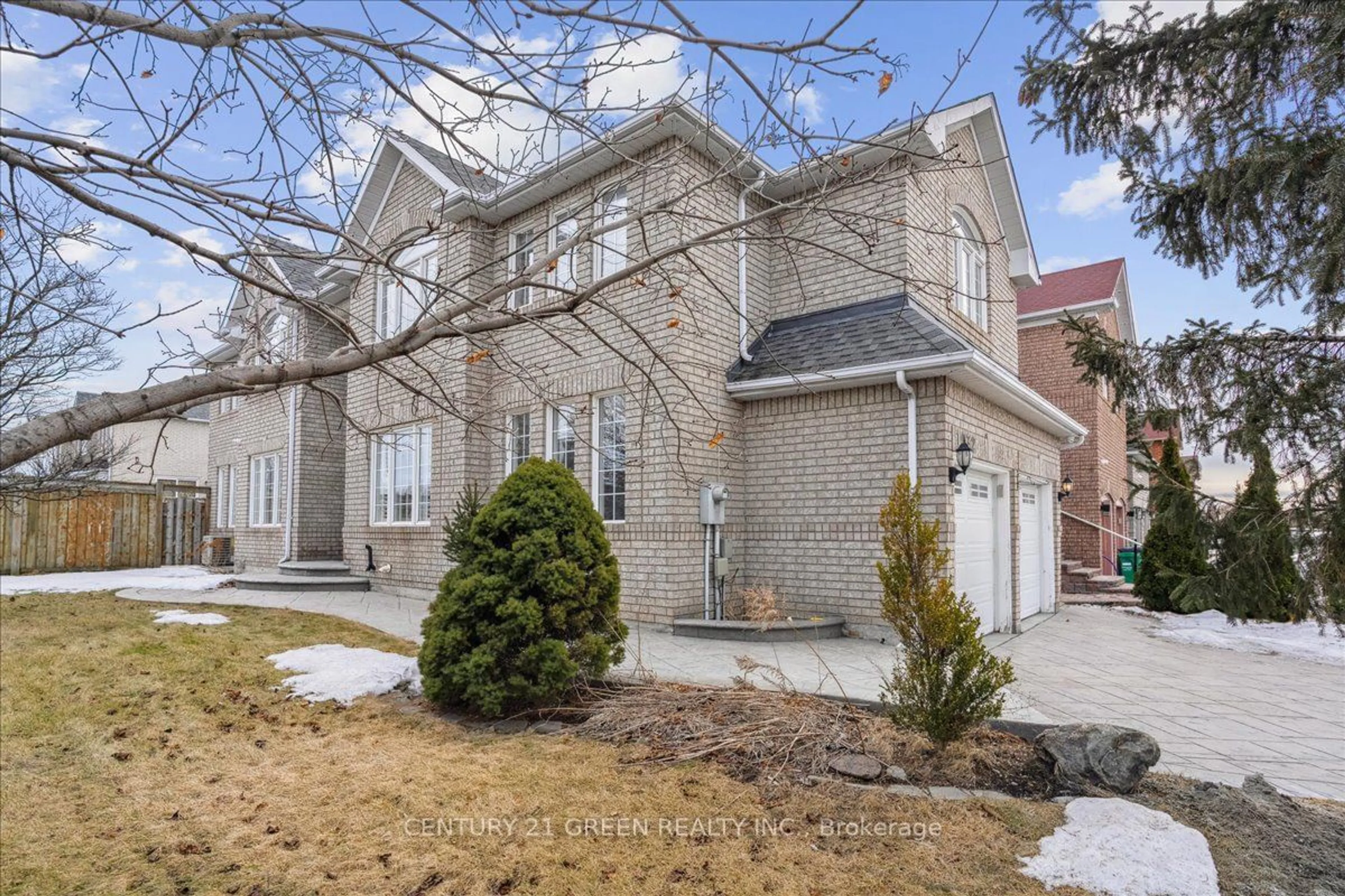 Home with brick exterior material, street for 1032 Blueheron Blvd, Mississauga Ontario L5V 2J8