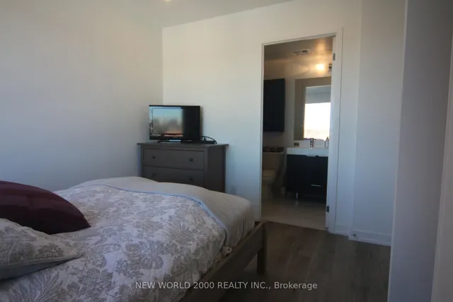 Additional property image - 3100 Keele St Unit 820