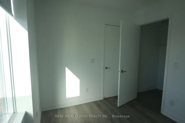 Additional property image - 3100 Keele St Unit 820