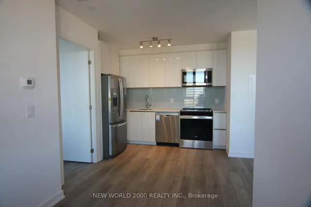 Additional property image - 3100 Keele St Unit 820