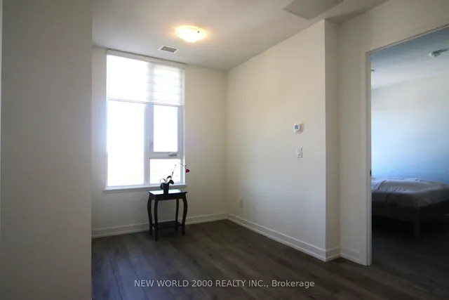 Additional property image - 3100 Keele St Unit 820