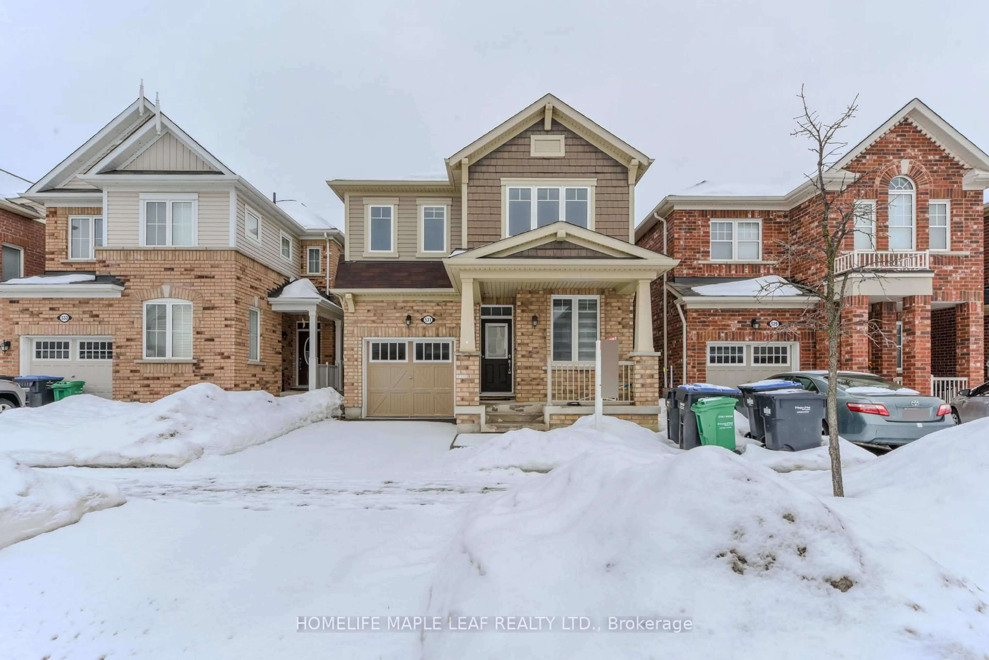 Home with brick exterior material, street for 531 Edenbrook Hill Dr, Brampton Ontario L7A 4S8