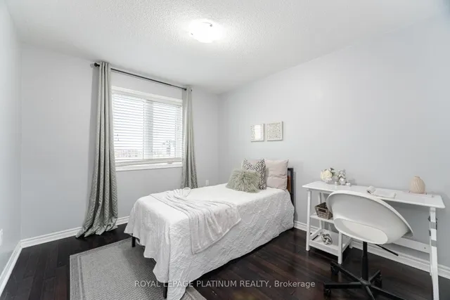 Additional property image - 624 Laking Terr