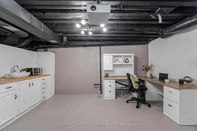 Additional property image - 624 Laking Terr