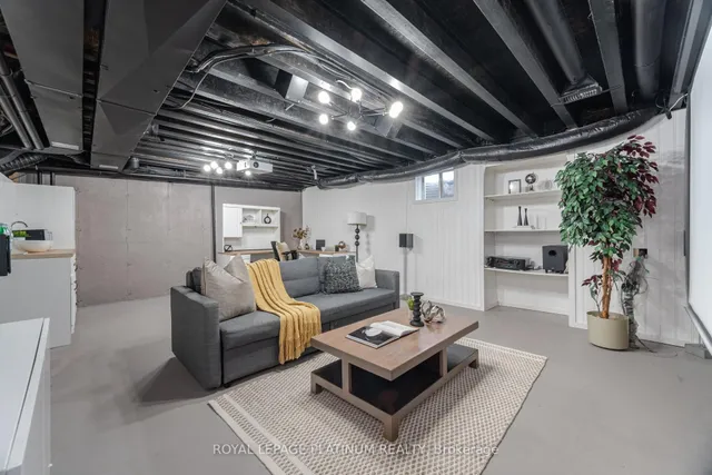 Additional property image - 624 Laking Terr