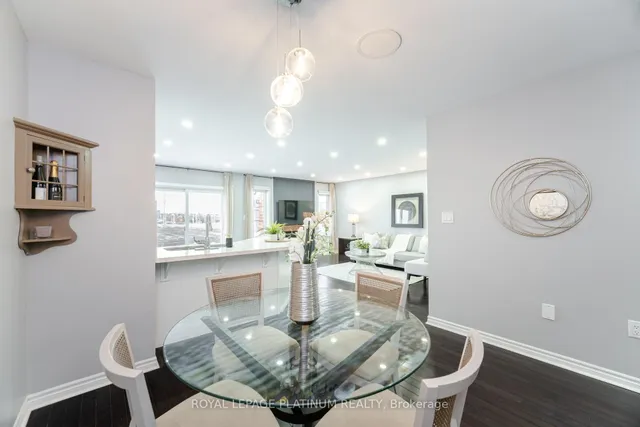 Additional property image - 624 Laking Terr