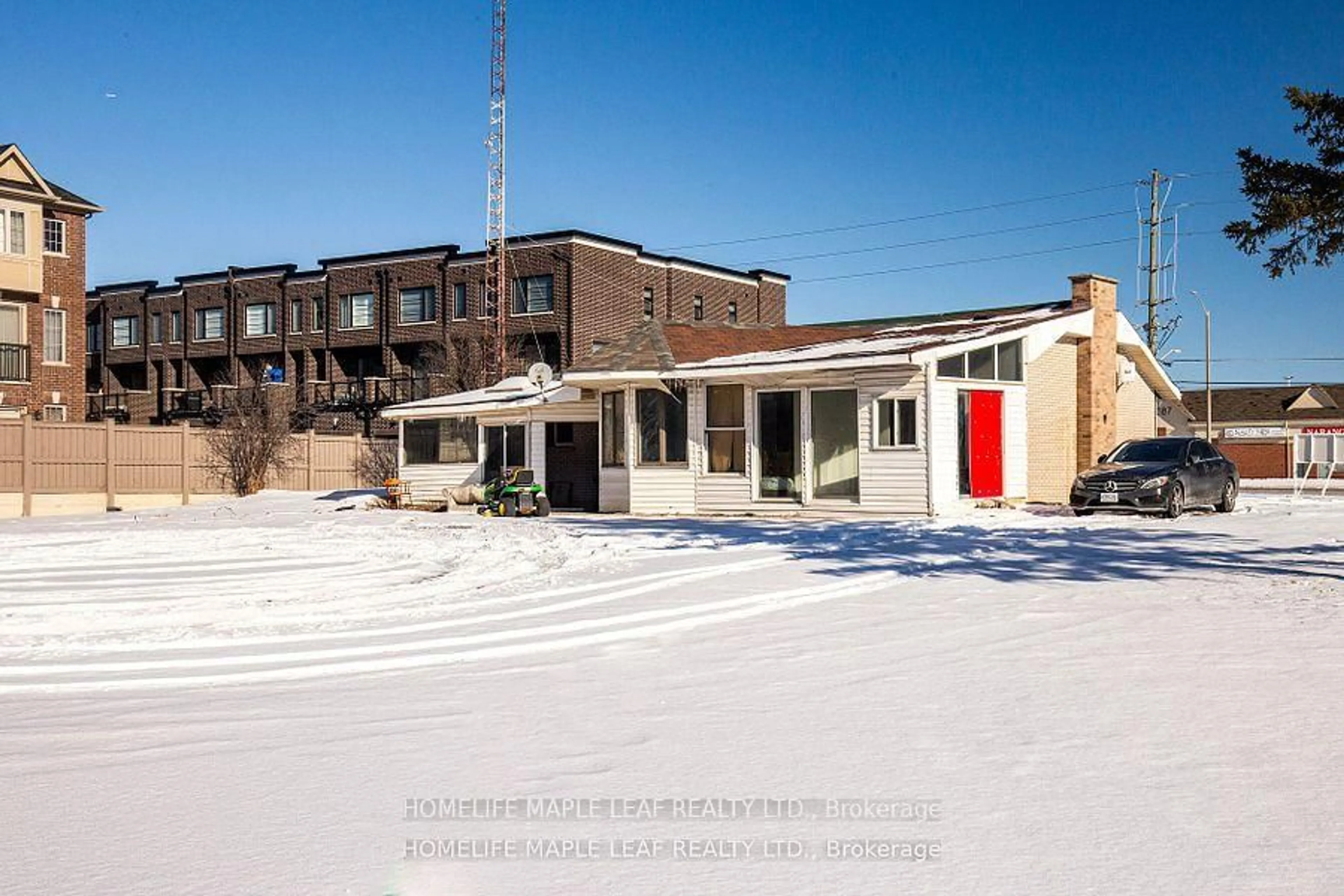 Unknown for 8888 The Gore Rd, Brampton Ontario L6P 0B1
