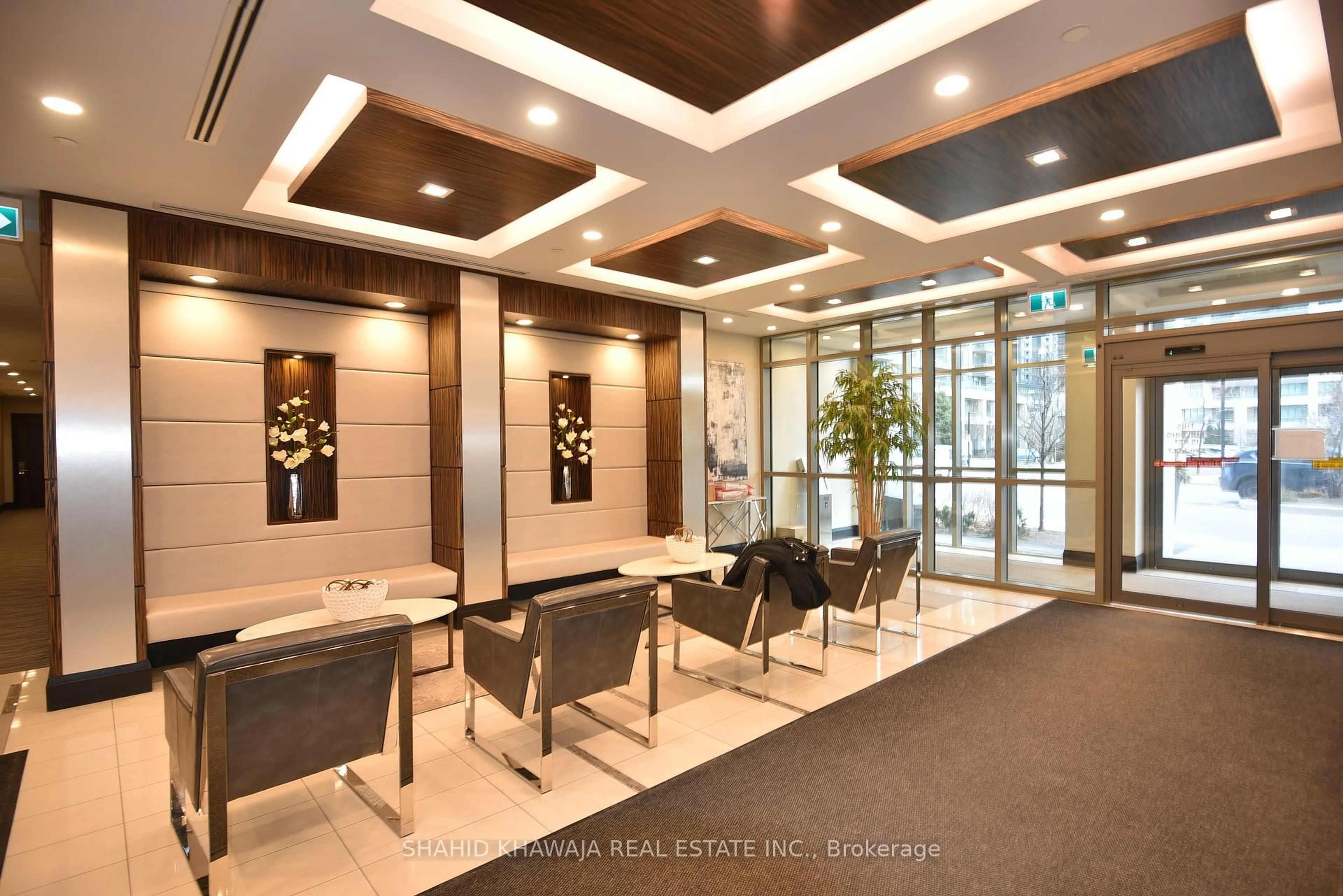 Lobby for 349 Rathburn Rd #206, Mississauga Ontario L5B 0G9