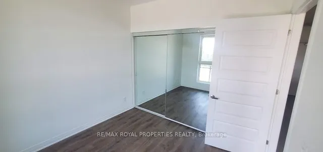 Additional property image - 95 Dundas St Unit 111