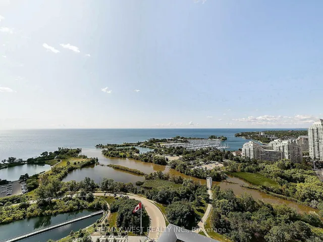 Additional property image - 30 Shore Breeze Dr Unit 923