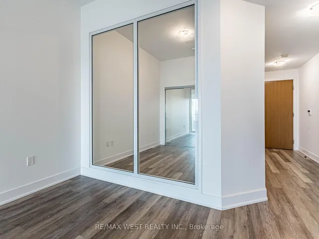 Additional property image - 30 Shore Breeze Dr Unit 923