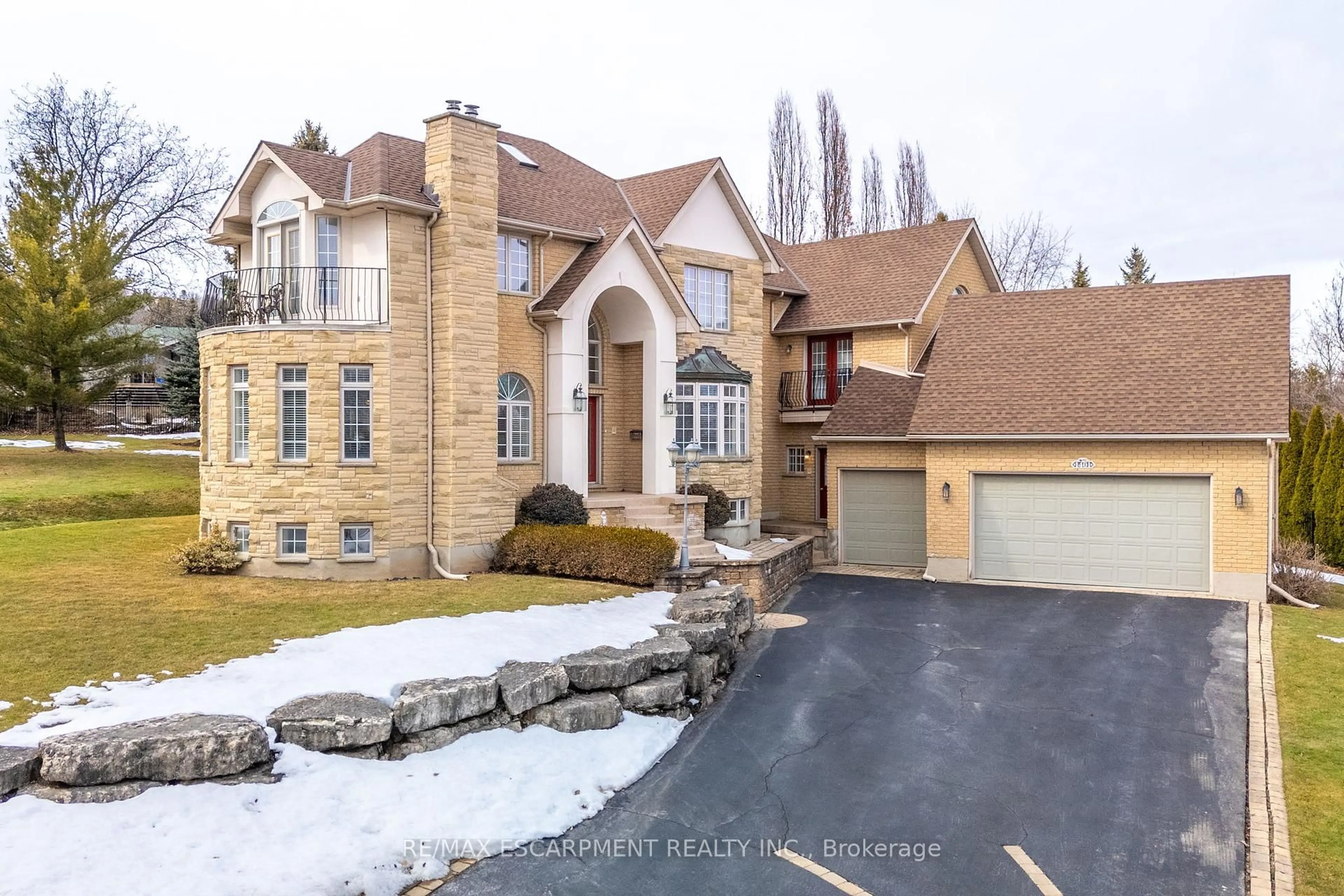 Home with brick exterior material, street for 1401 Tamworth Crt, Burlington Ontario L7P 4V3