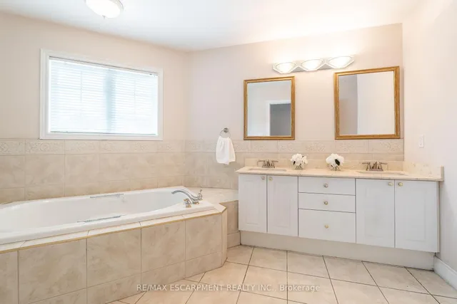 Additional property image - 1401 Tamworth Crt