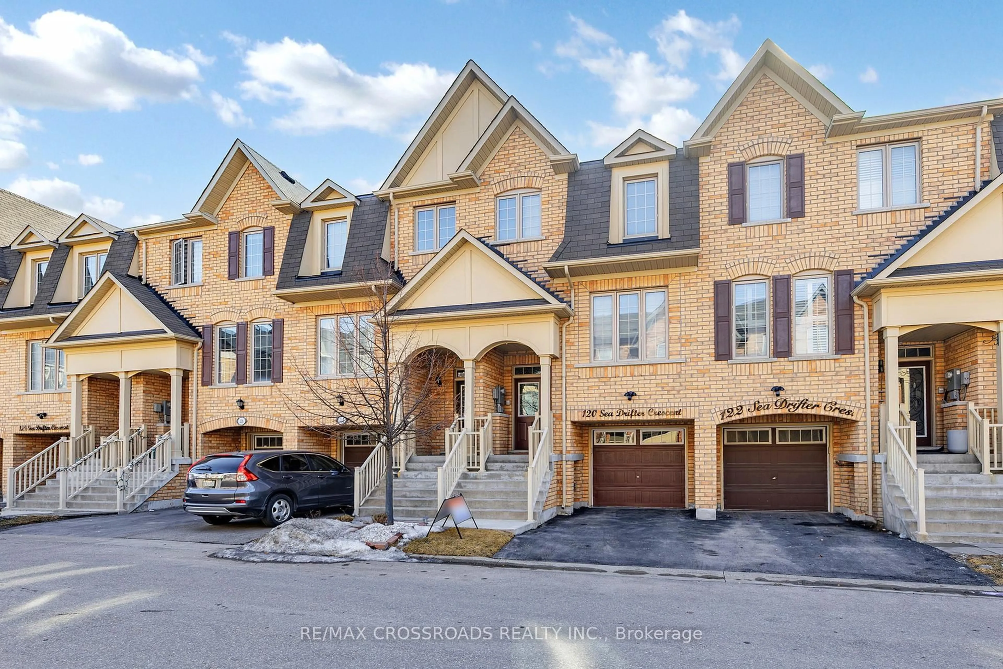 Unknown for 120 Sea Drifter Cres, Brampton Ontario L6P 4B1