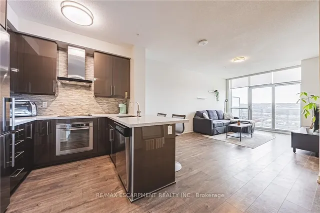 Additional property image - 2093 Fairview St Unit 2001
