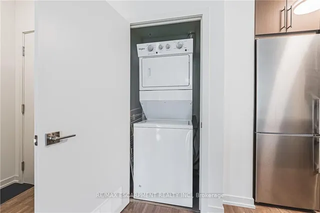Additional property image - 2093 Fairview St Unit 2001