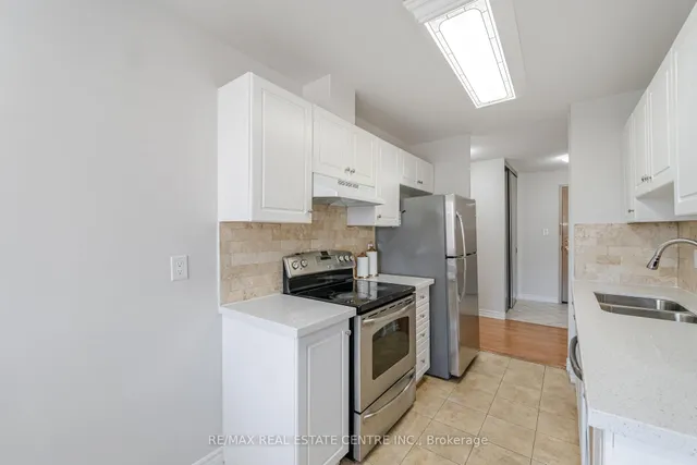 Additional property image - 3 Dayspring Circ Unit 204