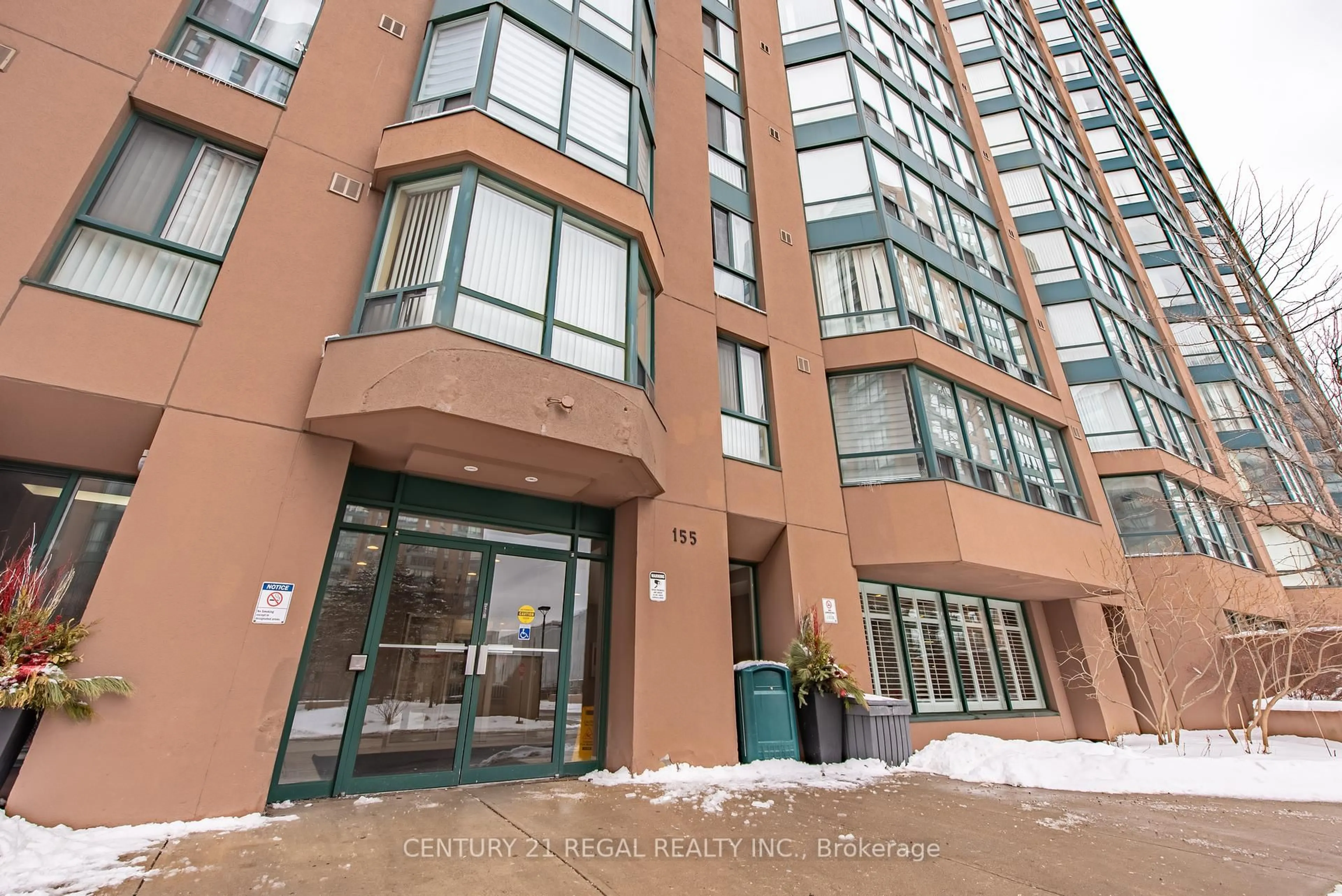 Indoor foyer for 155 Hillcrest Ave #1016, Mississauga Ontario L5B 3Z2