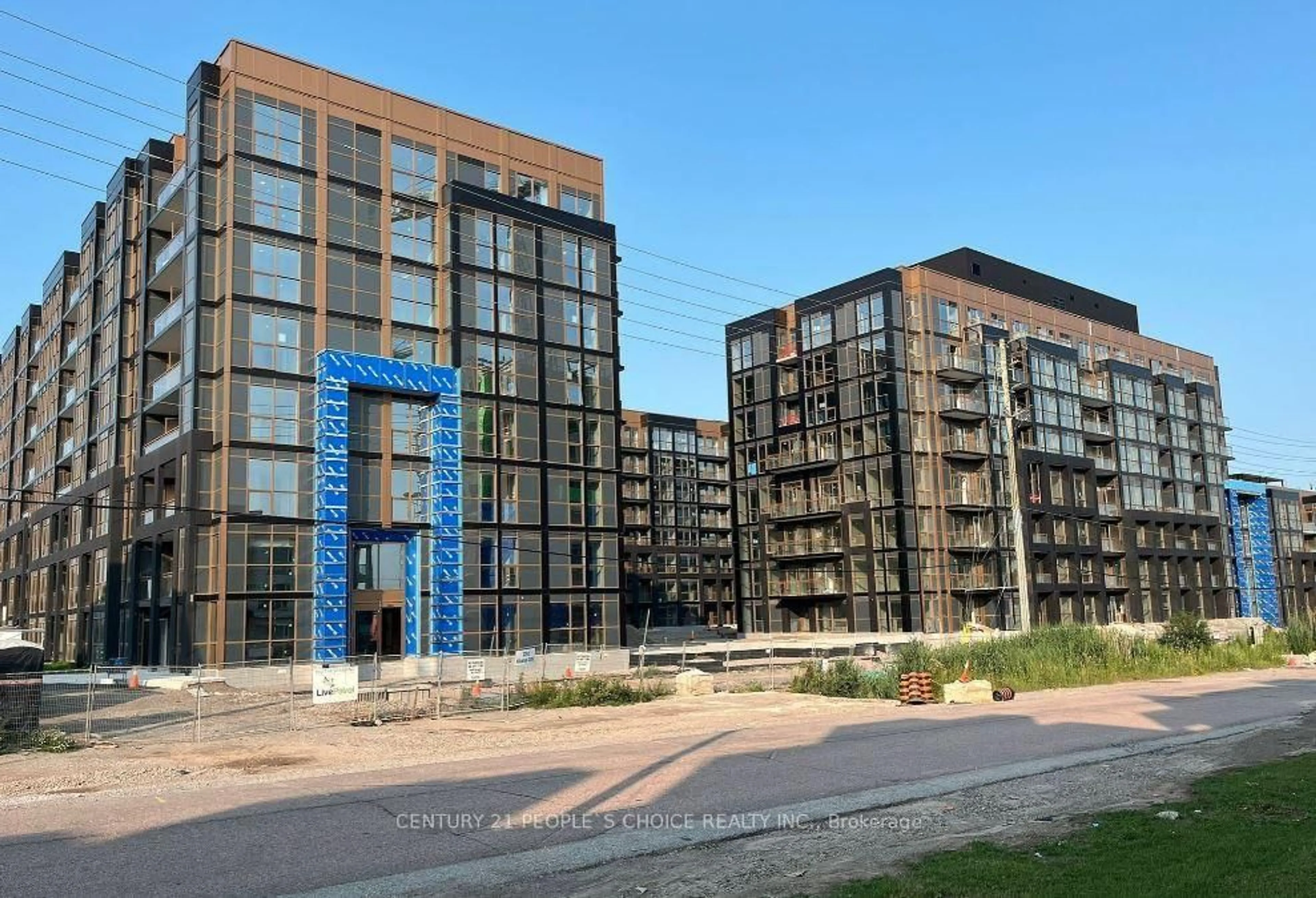 A pic from outside/outdoor area/front of a property/back of a property/a pic from drone, building for 2333 Khalsa Gate #403, Oakville Ontario L6M 0X7