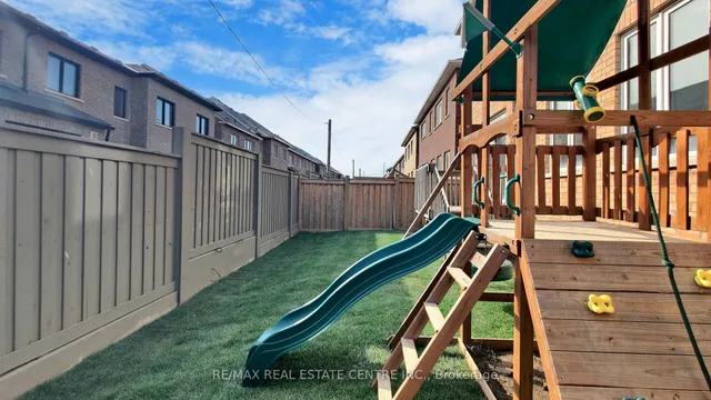 Primary image of 25 Fann Dr
