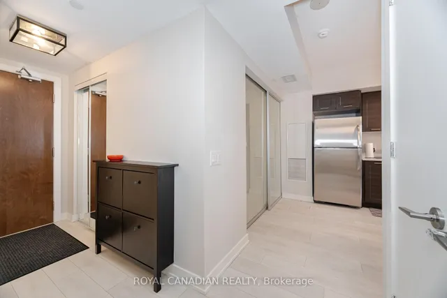 Additional property image - 2220 Lake Shore Blvd Unit 315